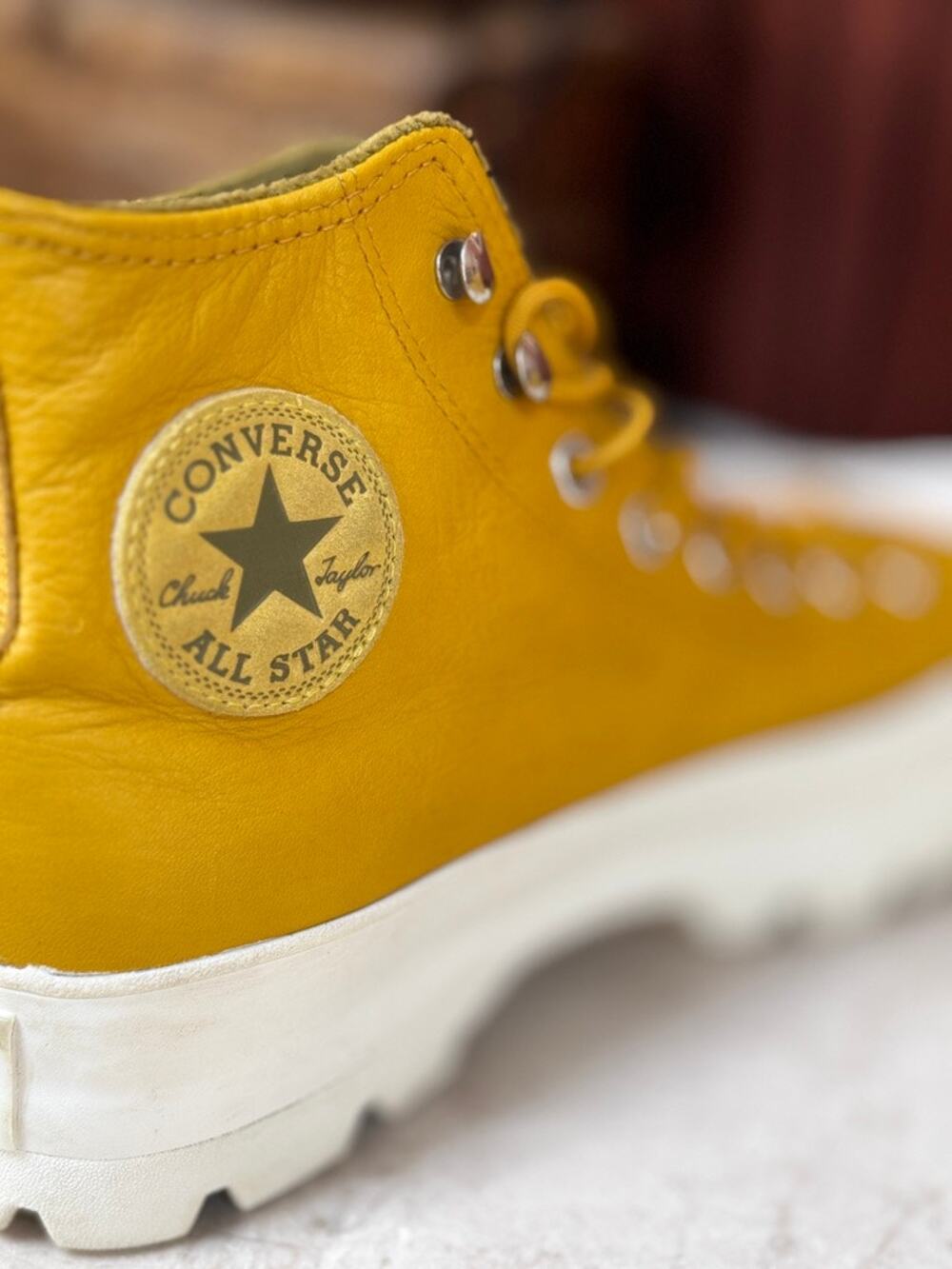 Converse Chuck Taylor Lugged Winter Retrograde Gore-Tex Yellow Boots 8.5 565005C